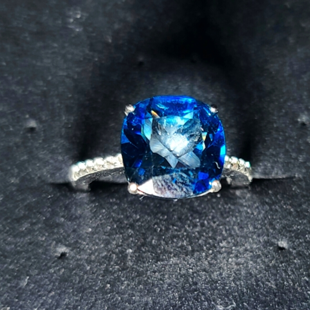 Sterling Silver London Blue Topaz Ring Sz 5